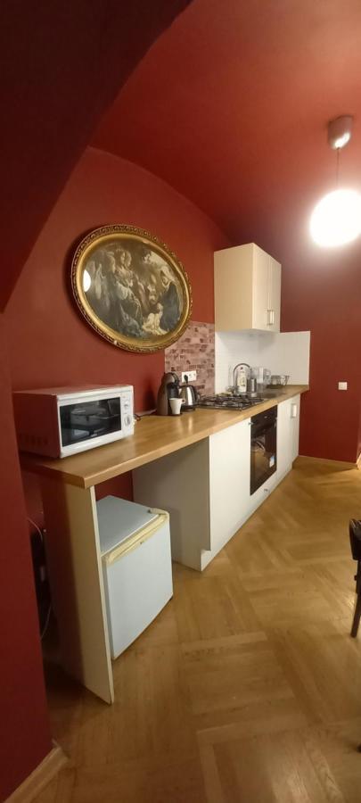 Small Luxury Palace 4*