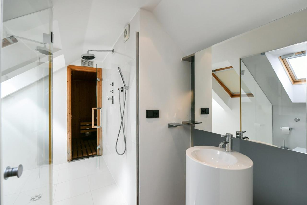 Luxury Penthouse With Sauna, Terrace, 250m2, 5bdrm, 3bthrm
