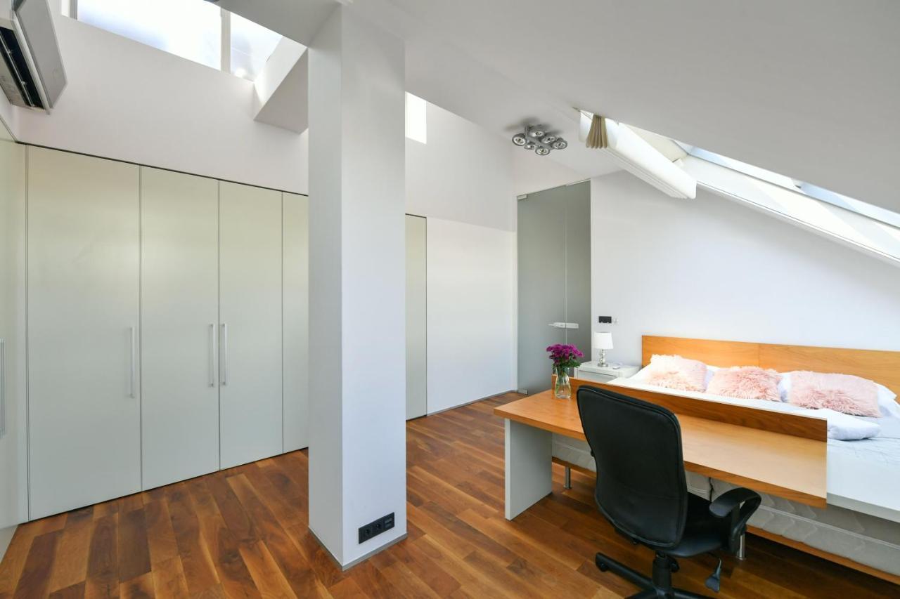 Luxury Penthouse With Sauna, Terrace, 250m2, 5bdrm, 3bthrm Prague