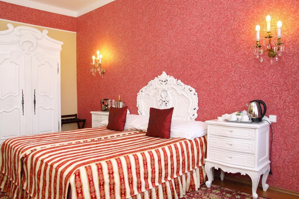 King Charles Boutique Hotel 4*