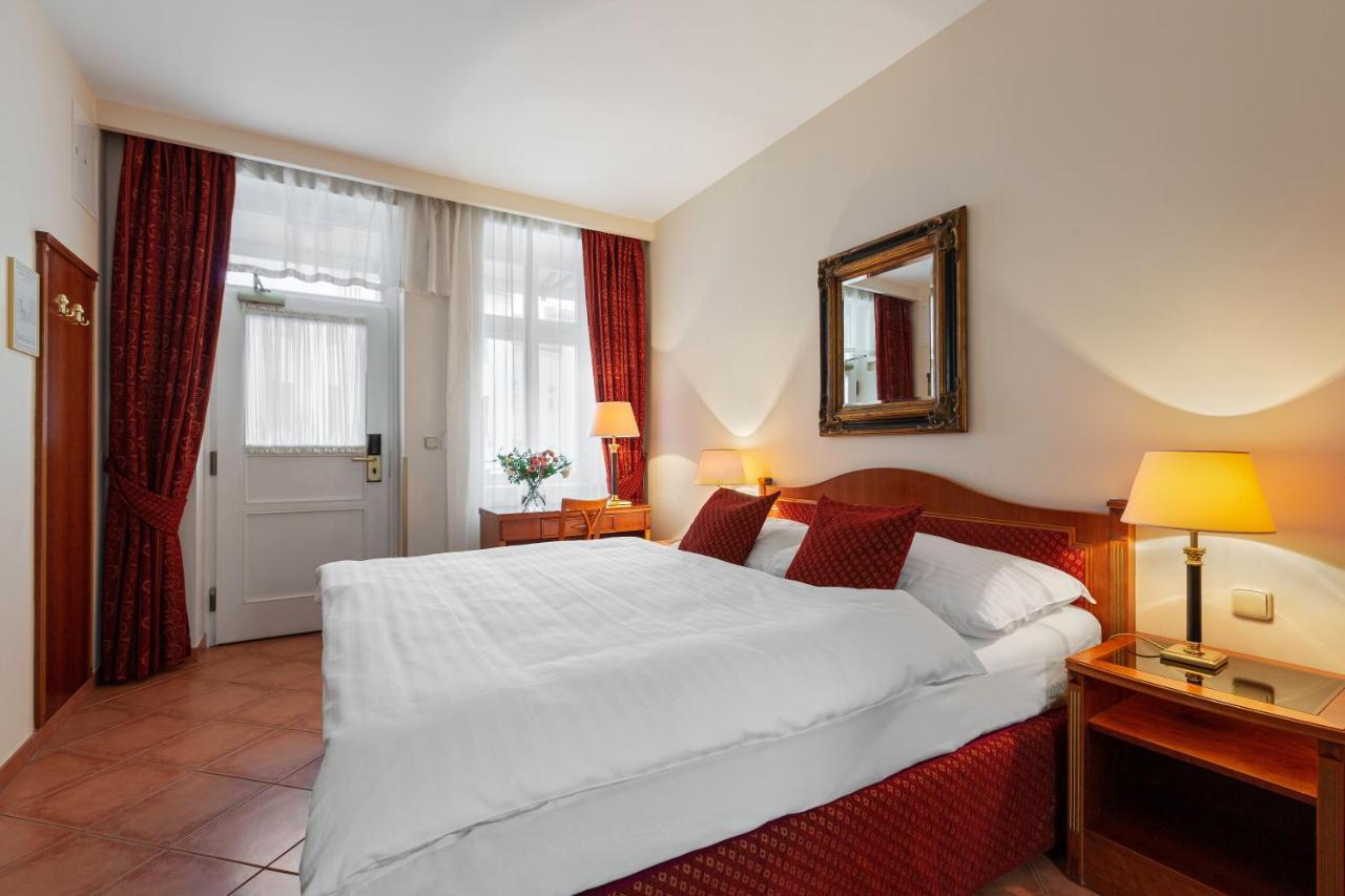 Patio Hotell