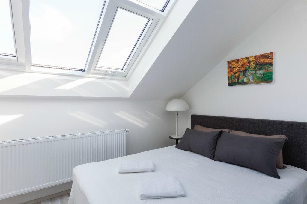 Kent Ridge Loft, Sokolska Prag