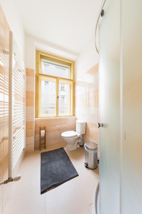 Apartment Boheme Three *
