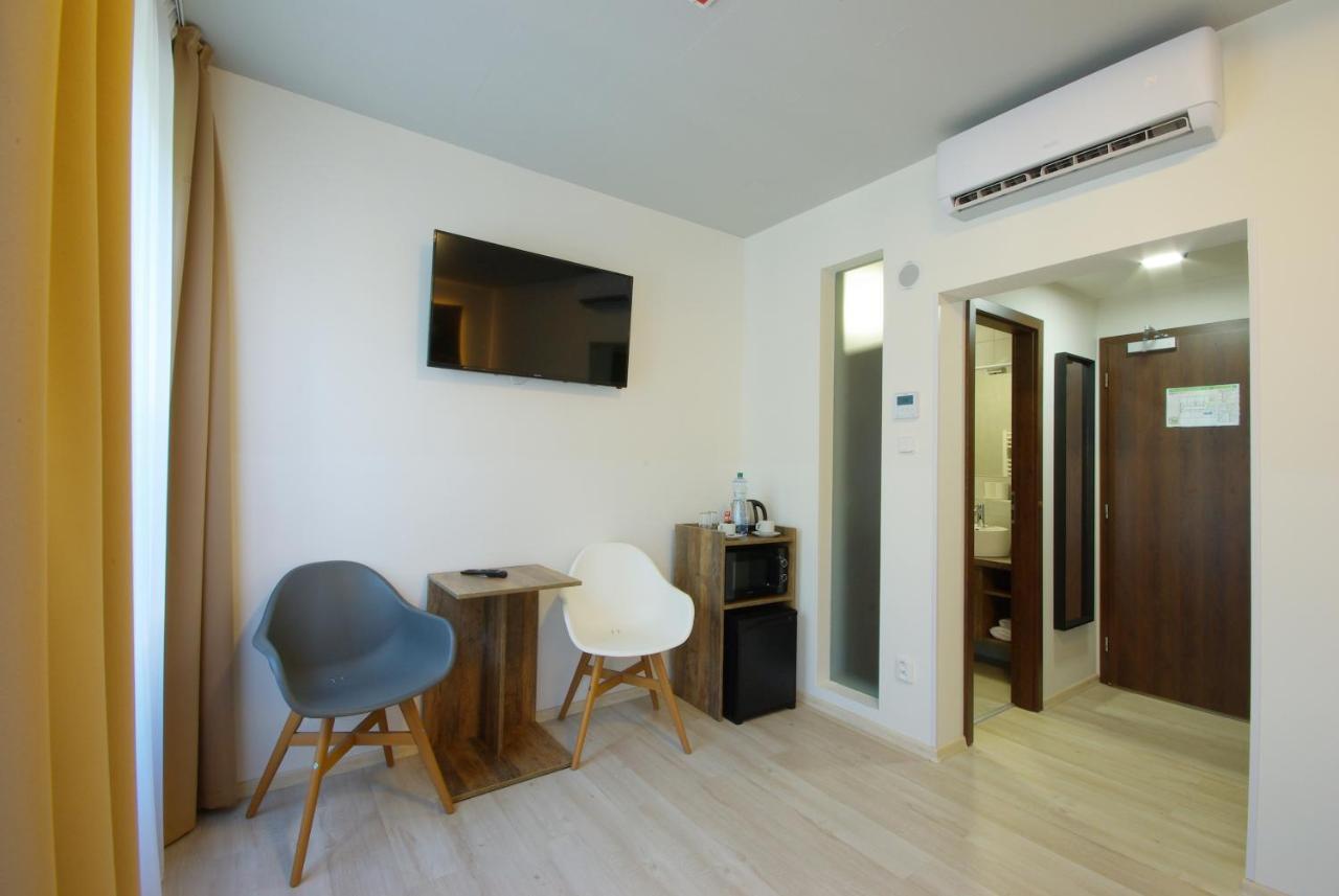 Adeba Hotell