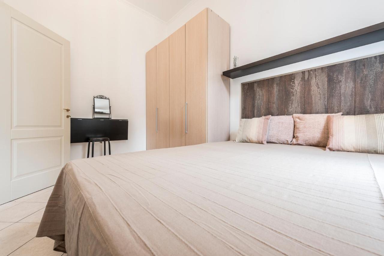 Tyrsova Apartment_ Apartment