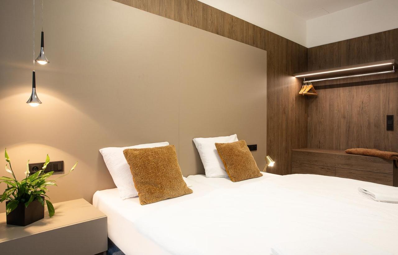 Luxury Riverside Lejlighed