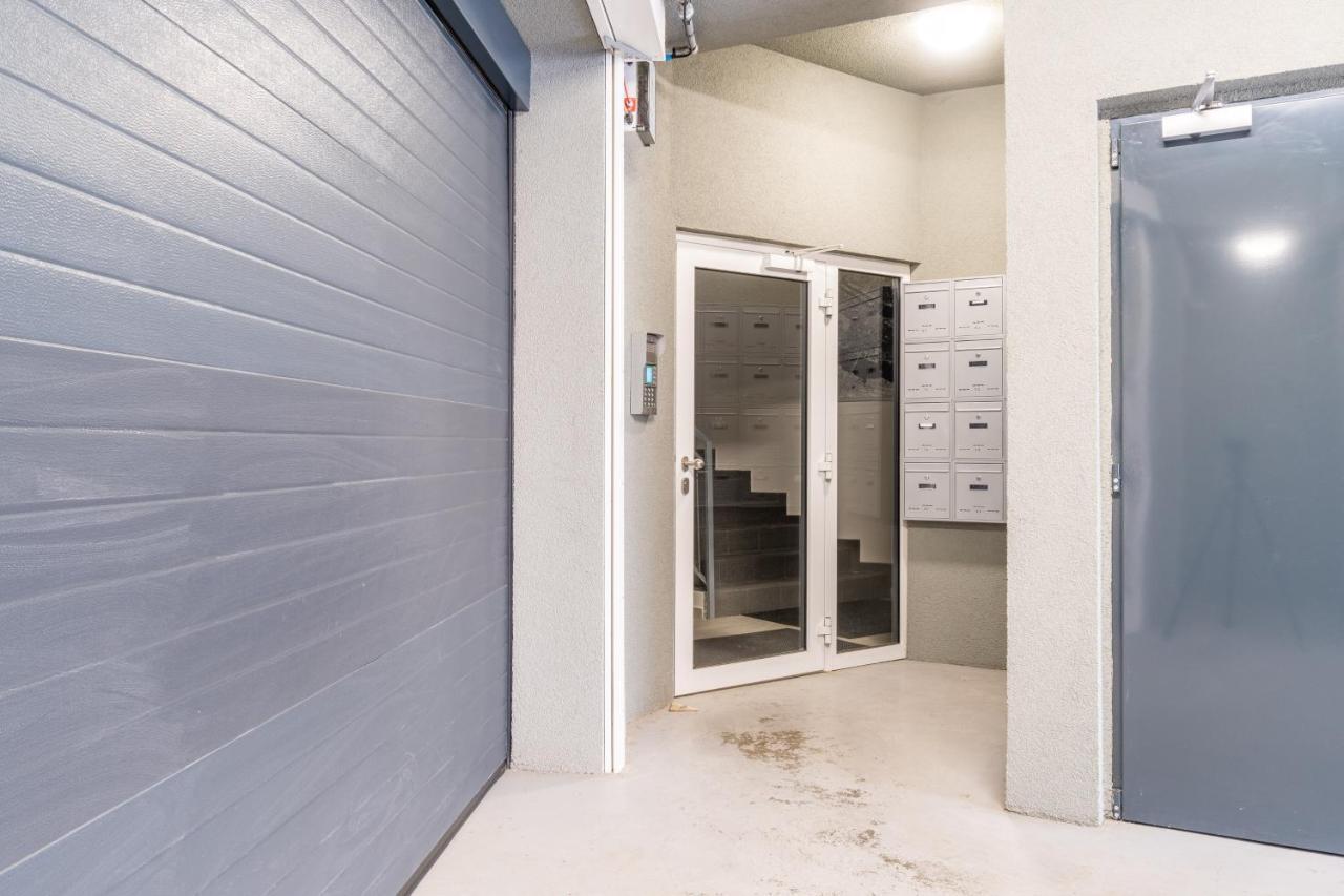 Lejlighed Brand New Two #34 With Free Secure Parking In The Center *