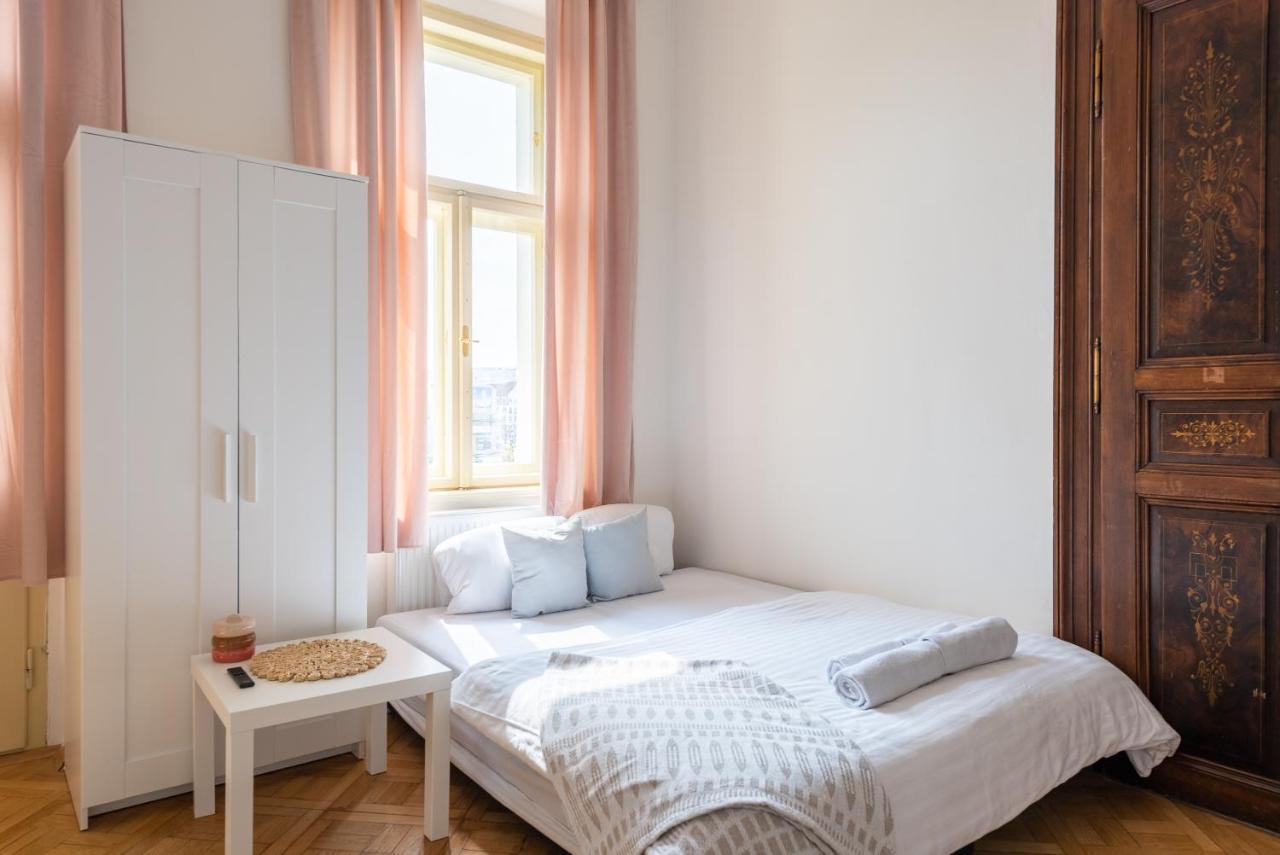 Tesnov Prag