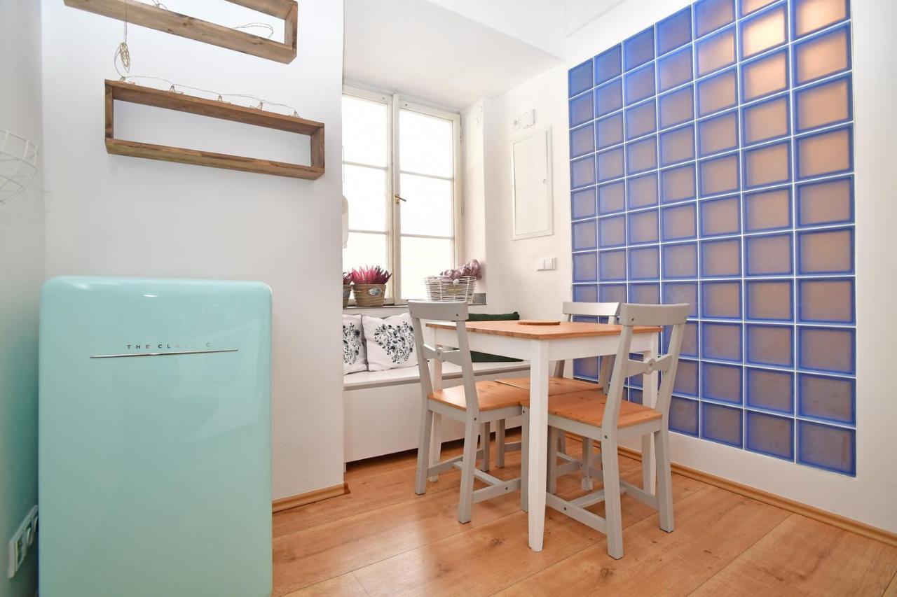 Lovely Little Cosy In Apartment