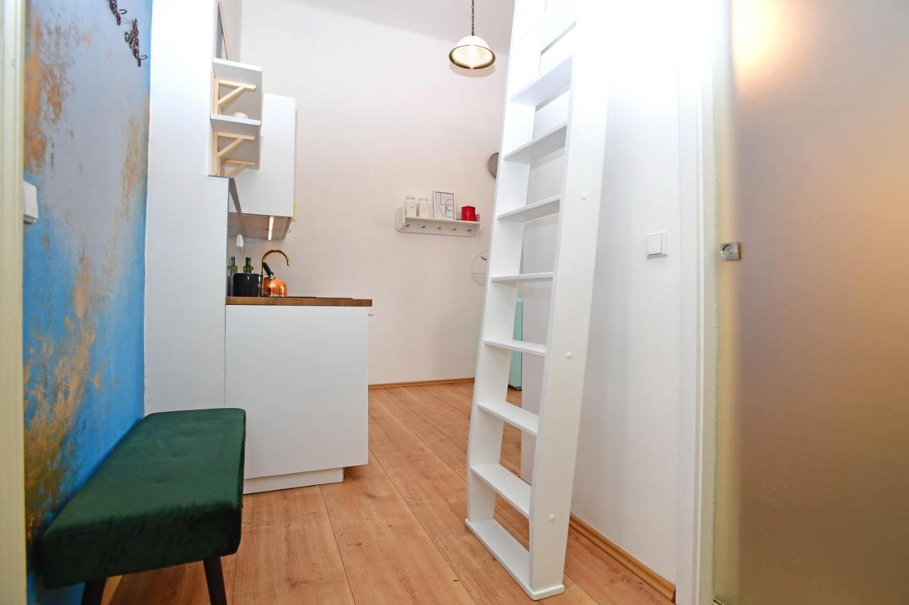 Apartment Lovely Little Cosy In *