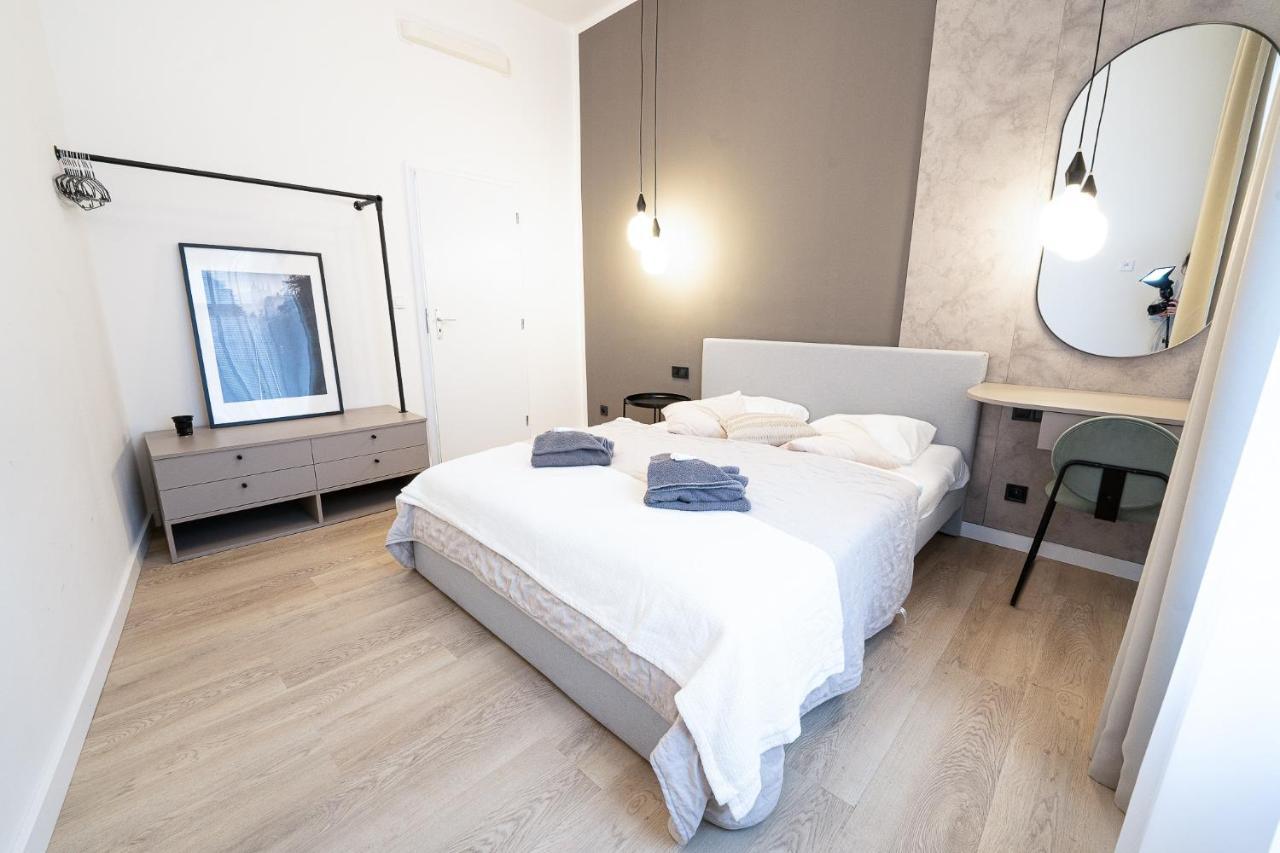 Modern 5 Min Wenceslas Square Apartment, * Prag