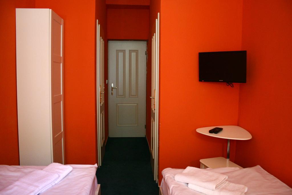 Hotelove Kolcavka 2* Prag