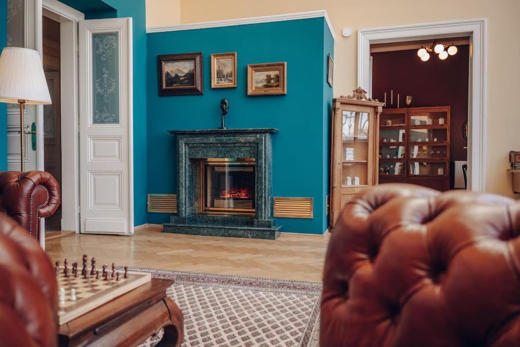 Magnificent Historical Penthouse In The Heart Of *