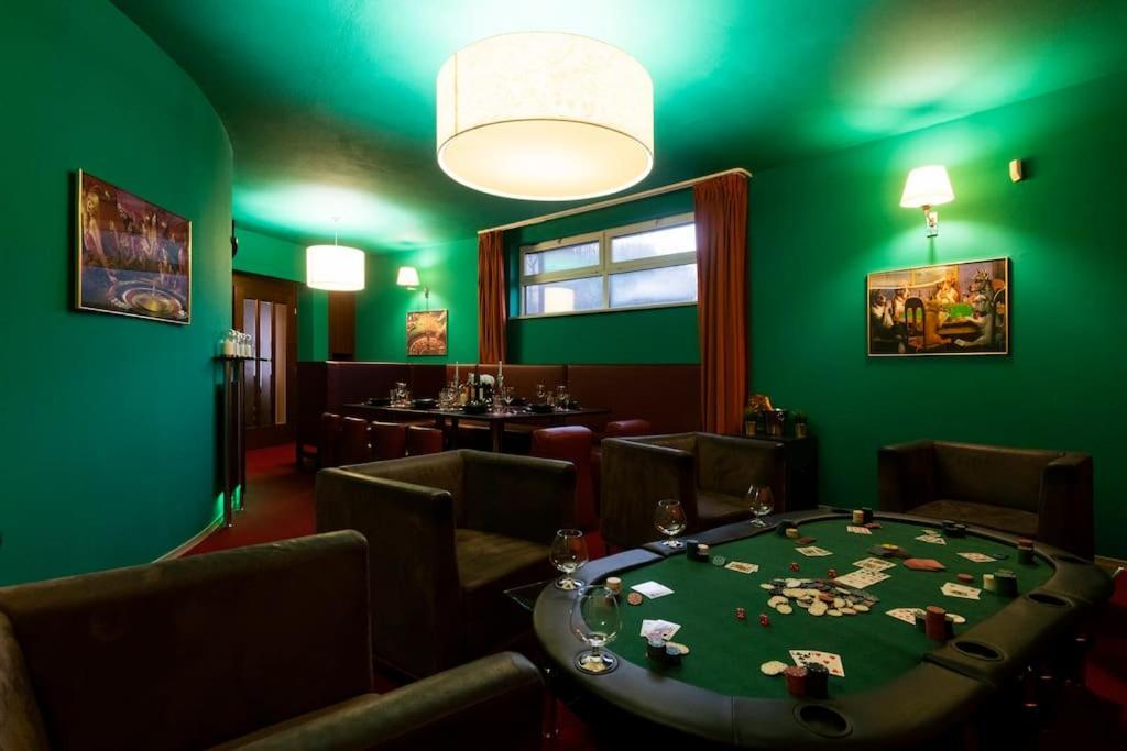 Private Casino Royal Lejlighed