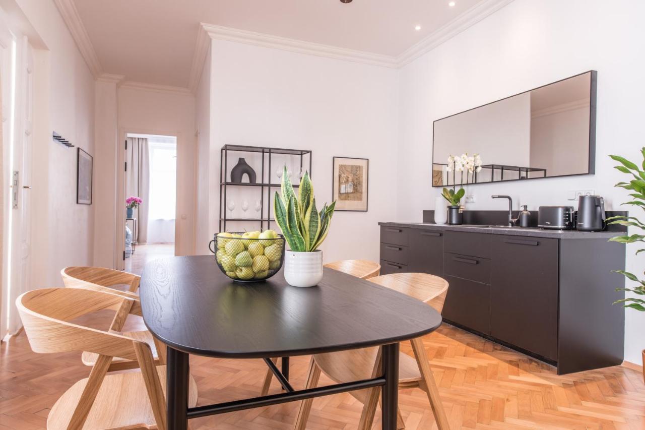 New Design - Location Wenceslas Square Apartment