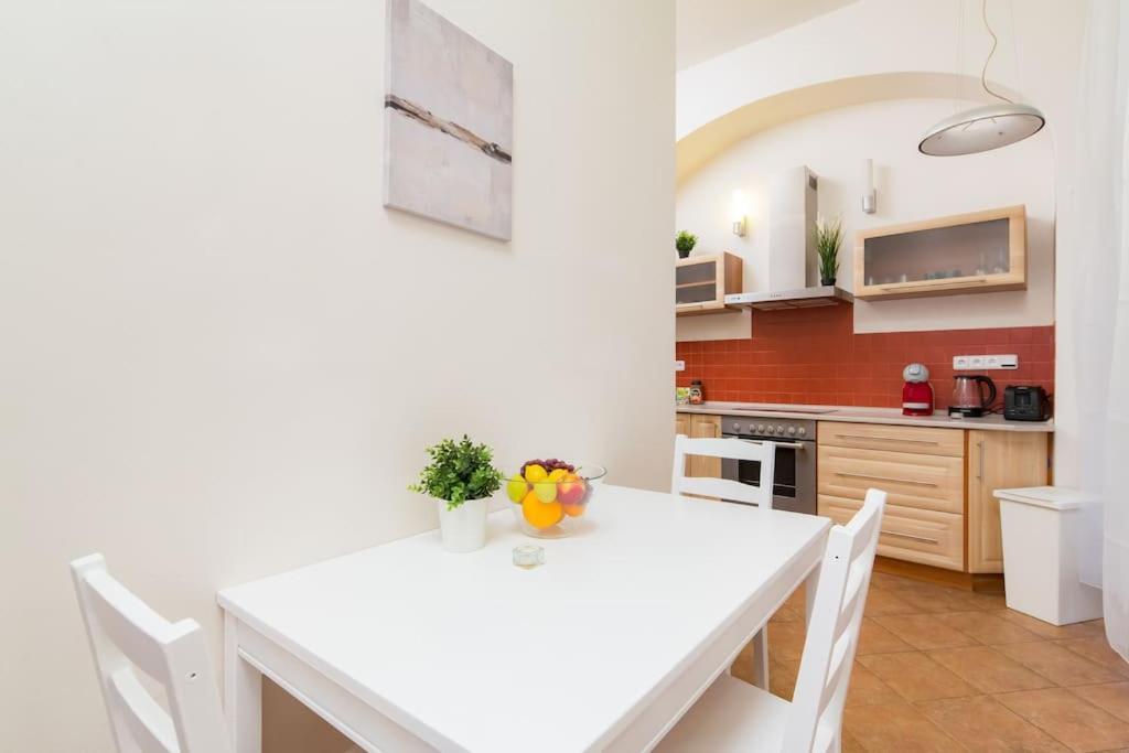 Lovely Historical In Mala Strana - N1st Lejlighed Prag