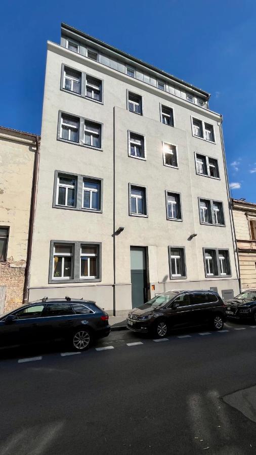 The Close To The Center And O2 Arena Apartment Prag