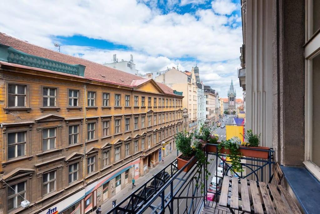 Spacious With Balcony At Wenceslas Sq *