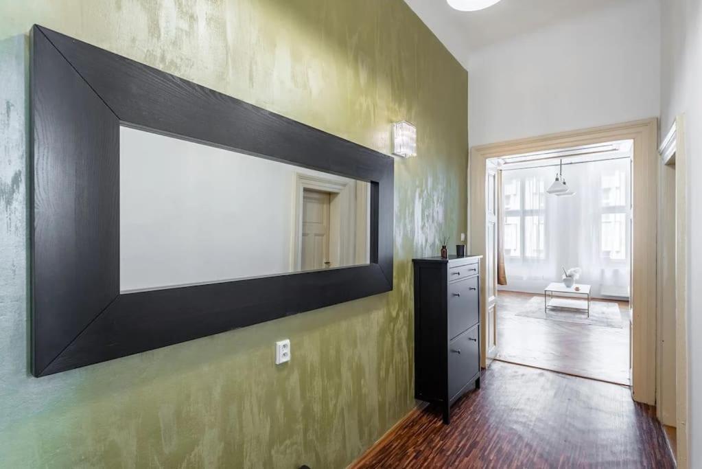 Spacious With Balcony At Wenceslas Sq Apartmán Praha