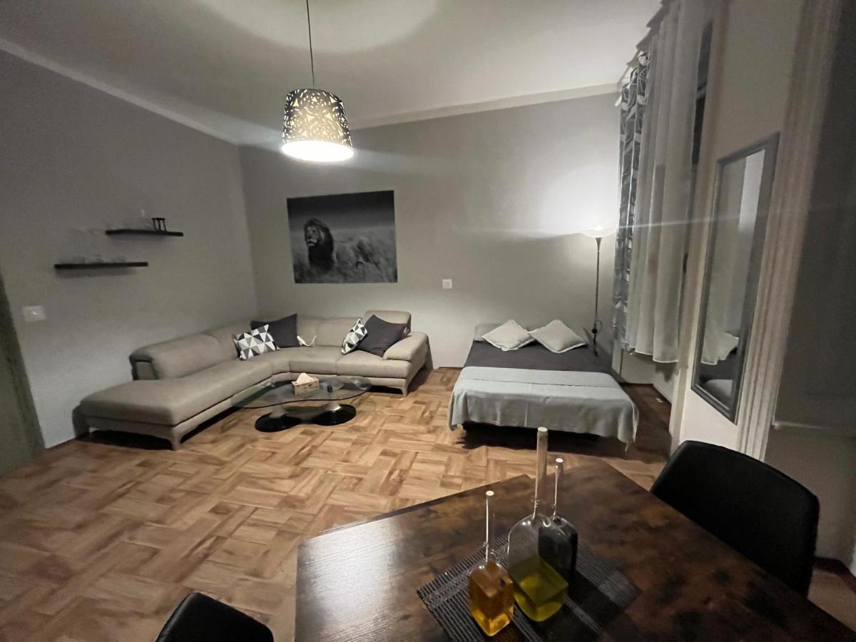 Karlin Apartman *
