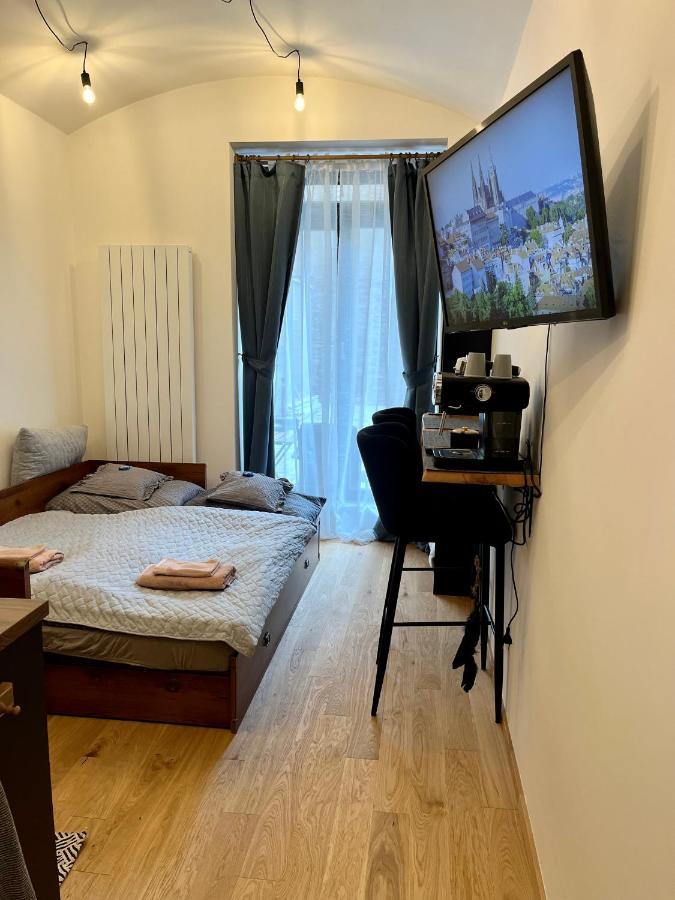 Apartmán V Prizemi S Kuchyni A Koupelnou *