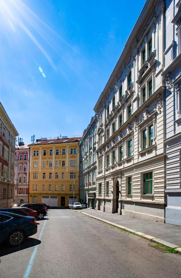 Bruno Apartment