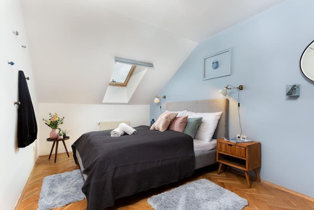 Apartment Utulny Apartman Blizko Centra Prahy *