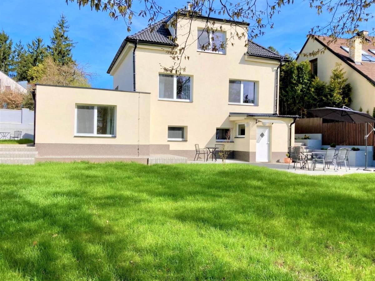 Apartmanovy Dum Se Zahradou V Klidne Casti Prahy Prag