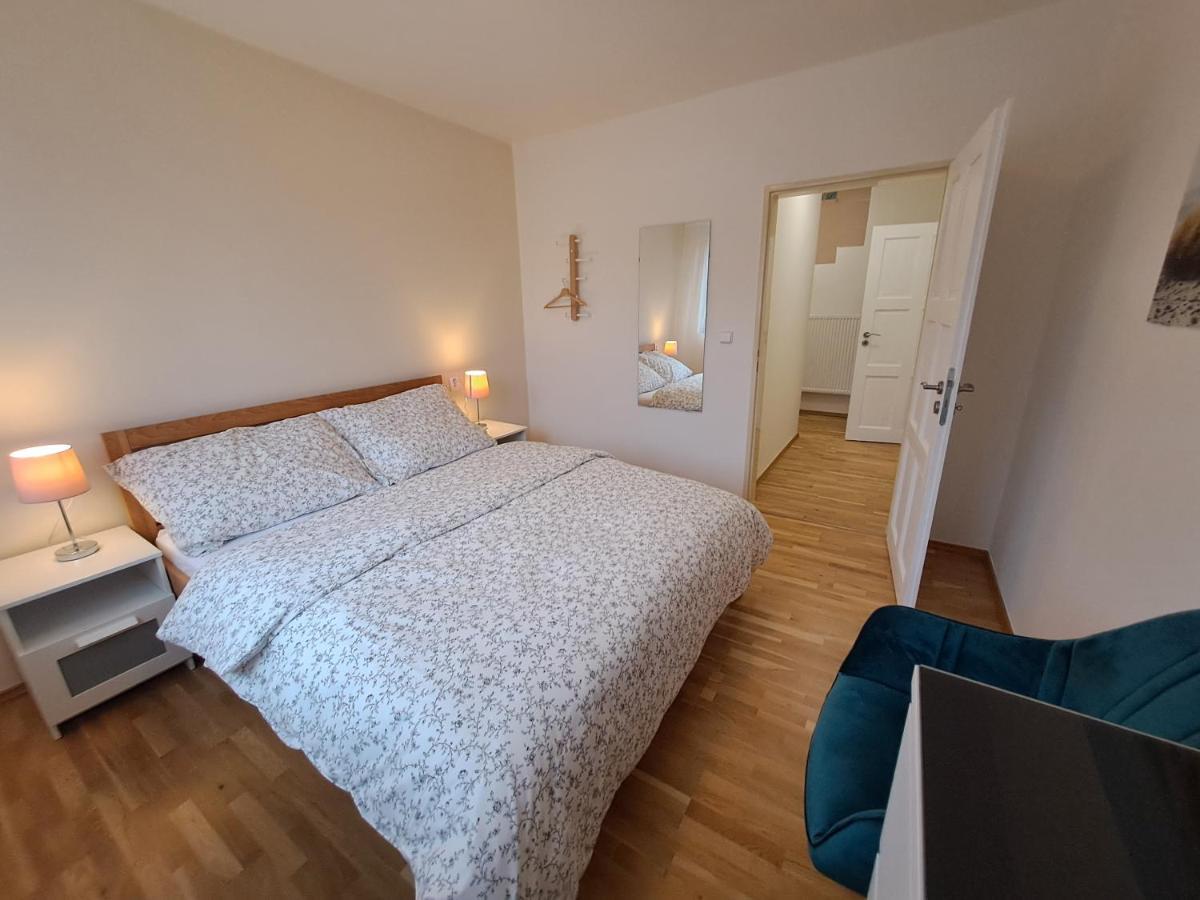 Apartmanovy Dum Se Zahradou V Klidne Casti Prahy