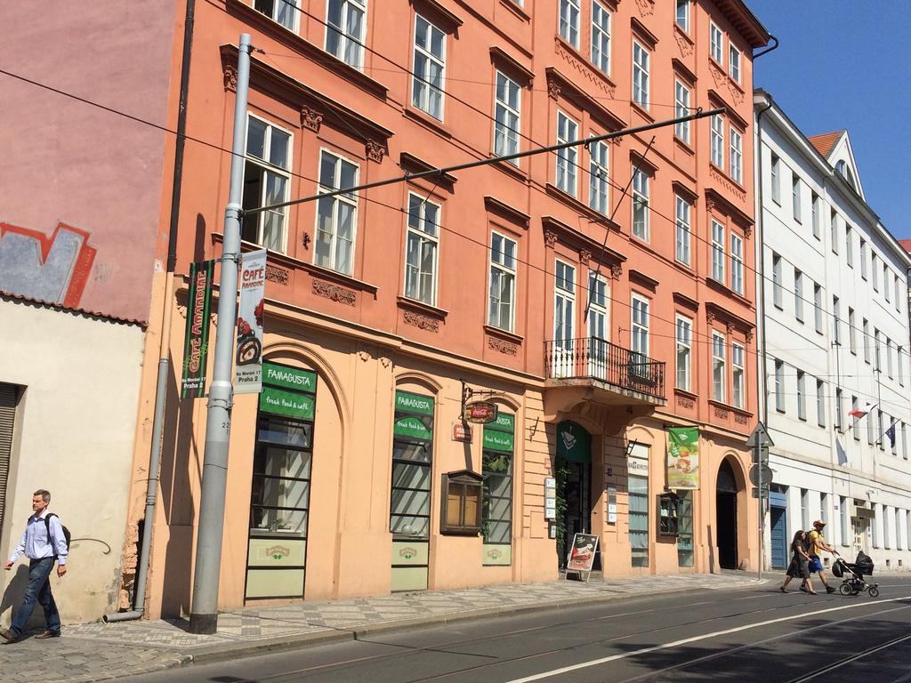 Charles Square 3* Prague