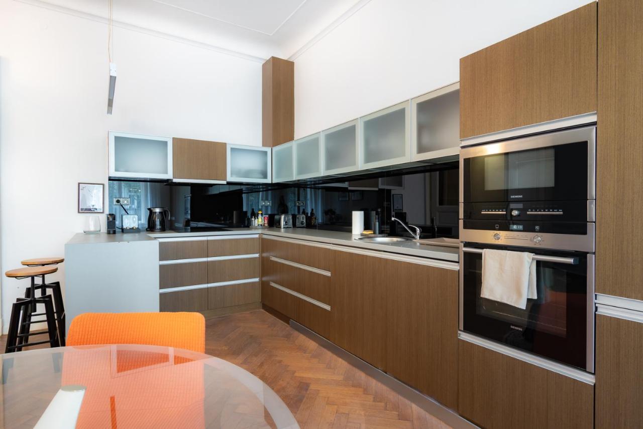 Apartmán Elegant Paris Ave With A Terrace Praha