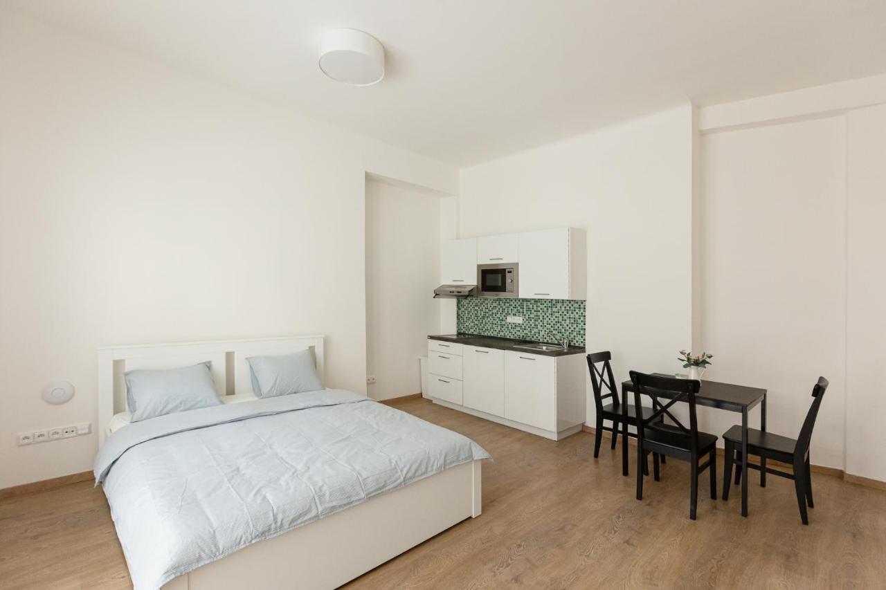 Apartment Cozy In Quiet Courtyard Near Charles Bridge