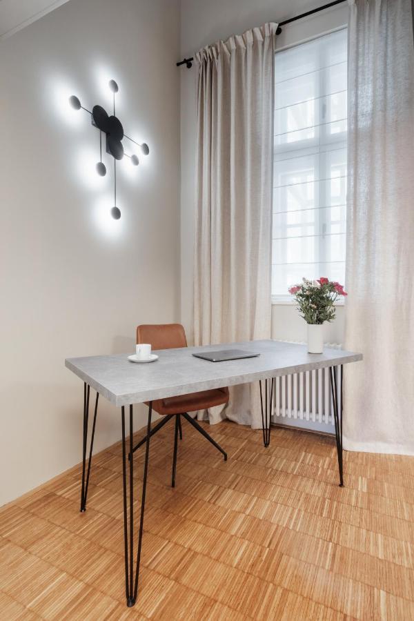 Lägenhet Days - Loft - Parking - 4 Min Wenceslas Sq *