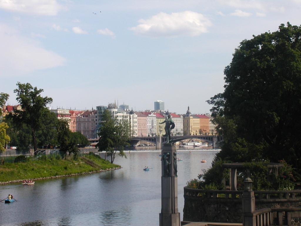 No 0b Petrinska 18 - Mala Strana Prag