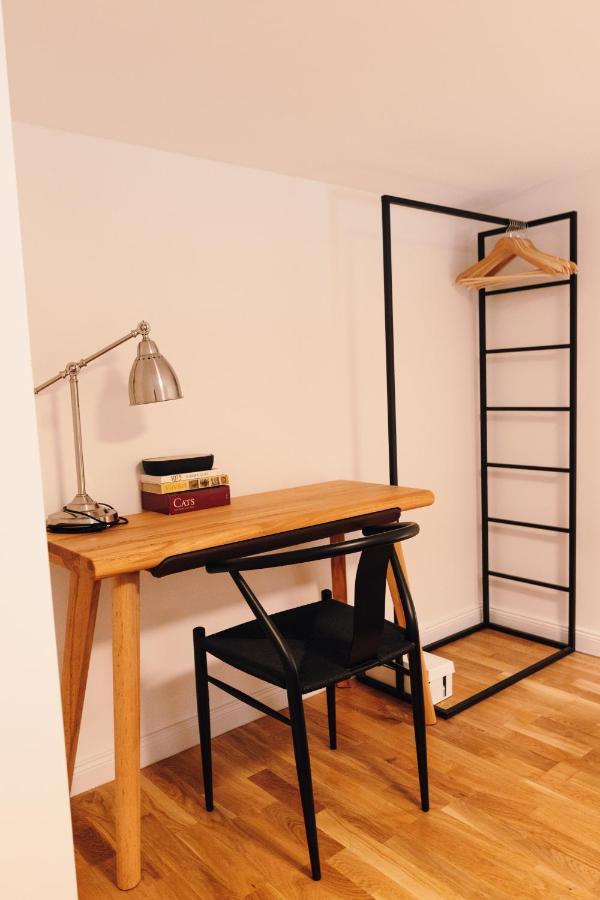 Modern Mezzanine At Jecna St Apartment Prague