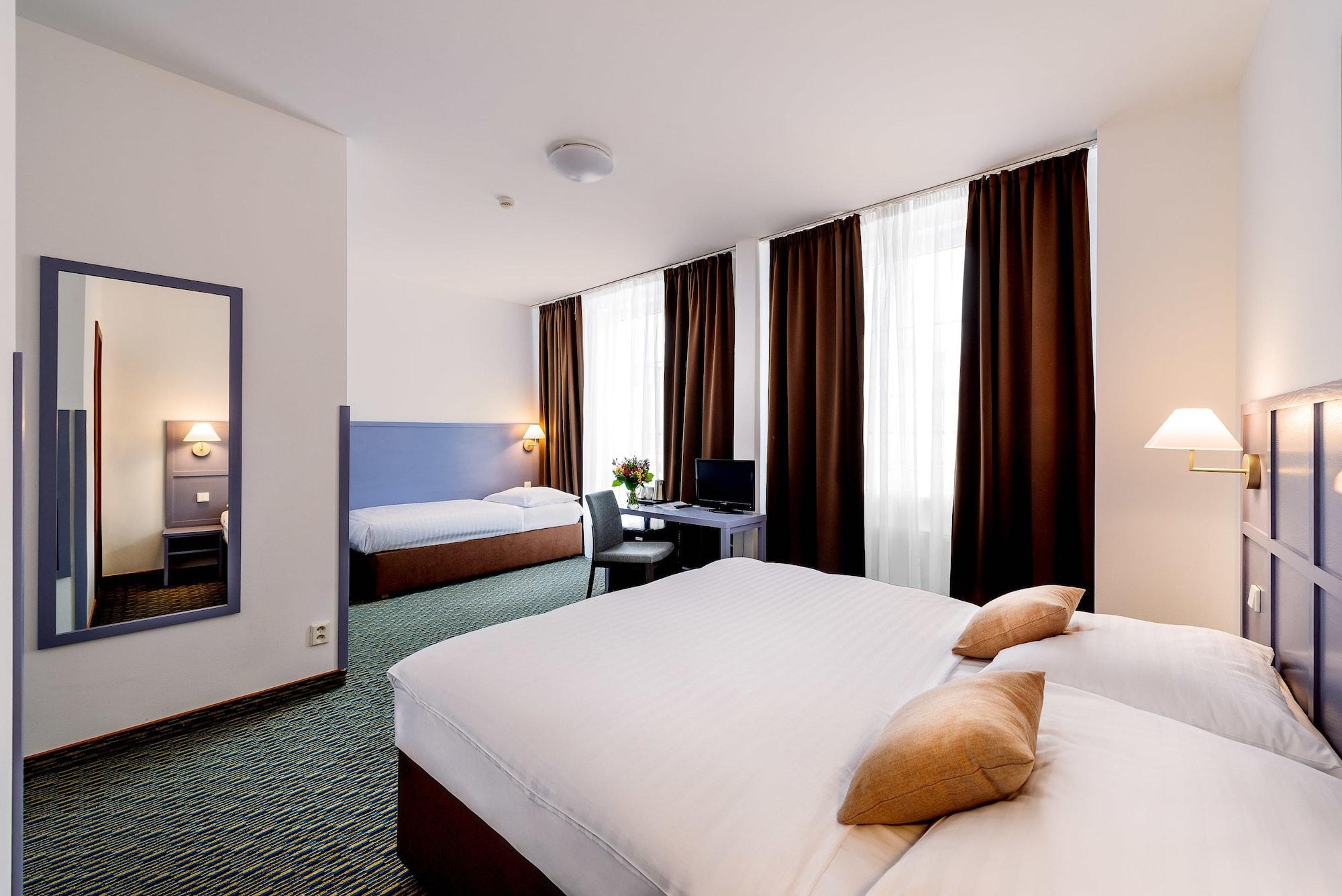 Hotel Central 3*