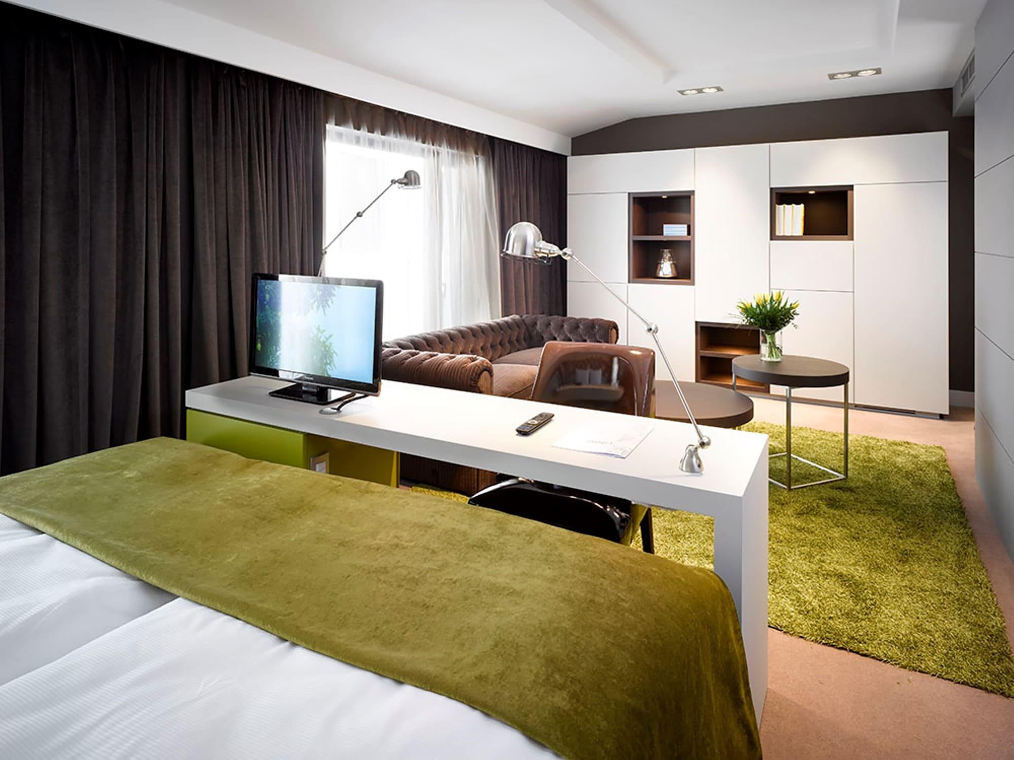 Hotell Innside By Melia Old Town 4*