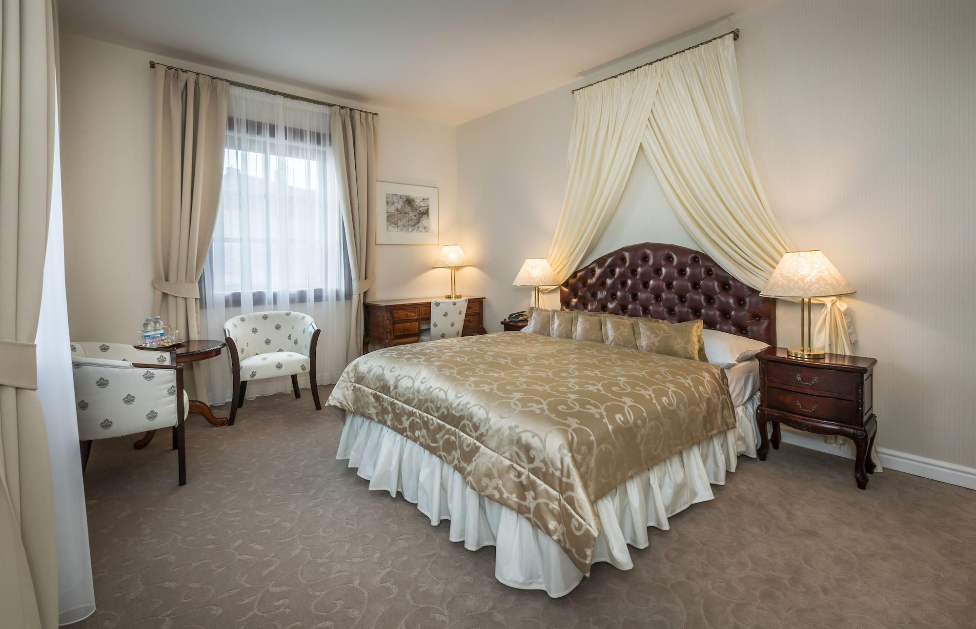 Hoffmeister&spa Prag