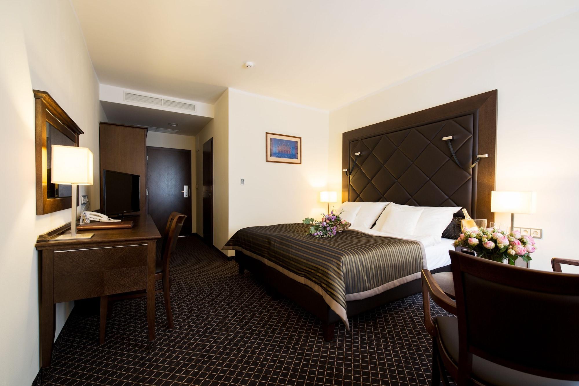 Hotel Selsky Dvur - Bohemian Village Courtyard Prag