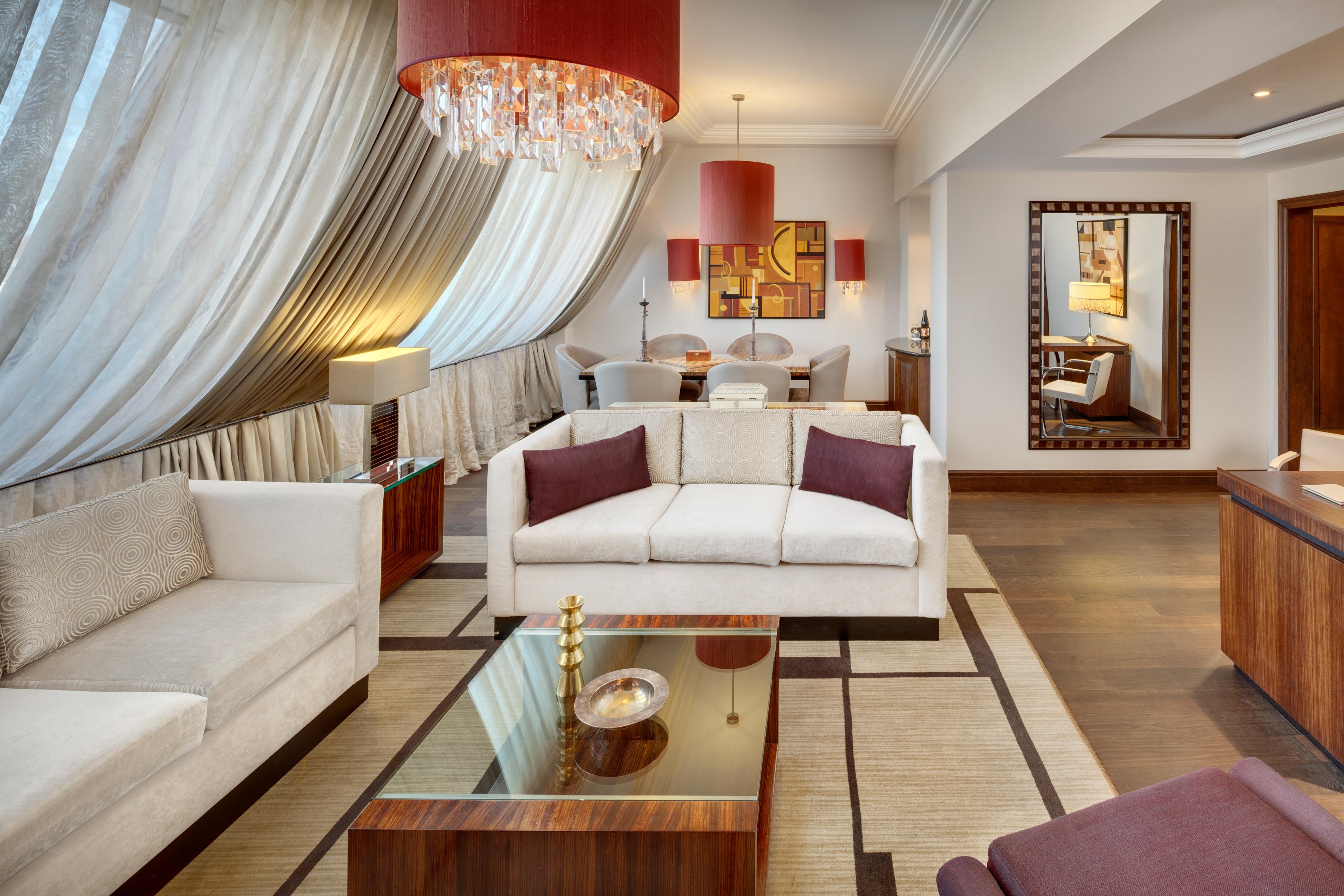 Hotell Almanac X Alcron