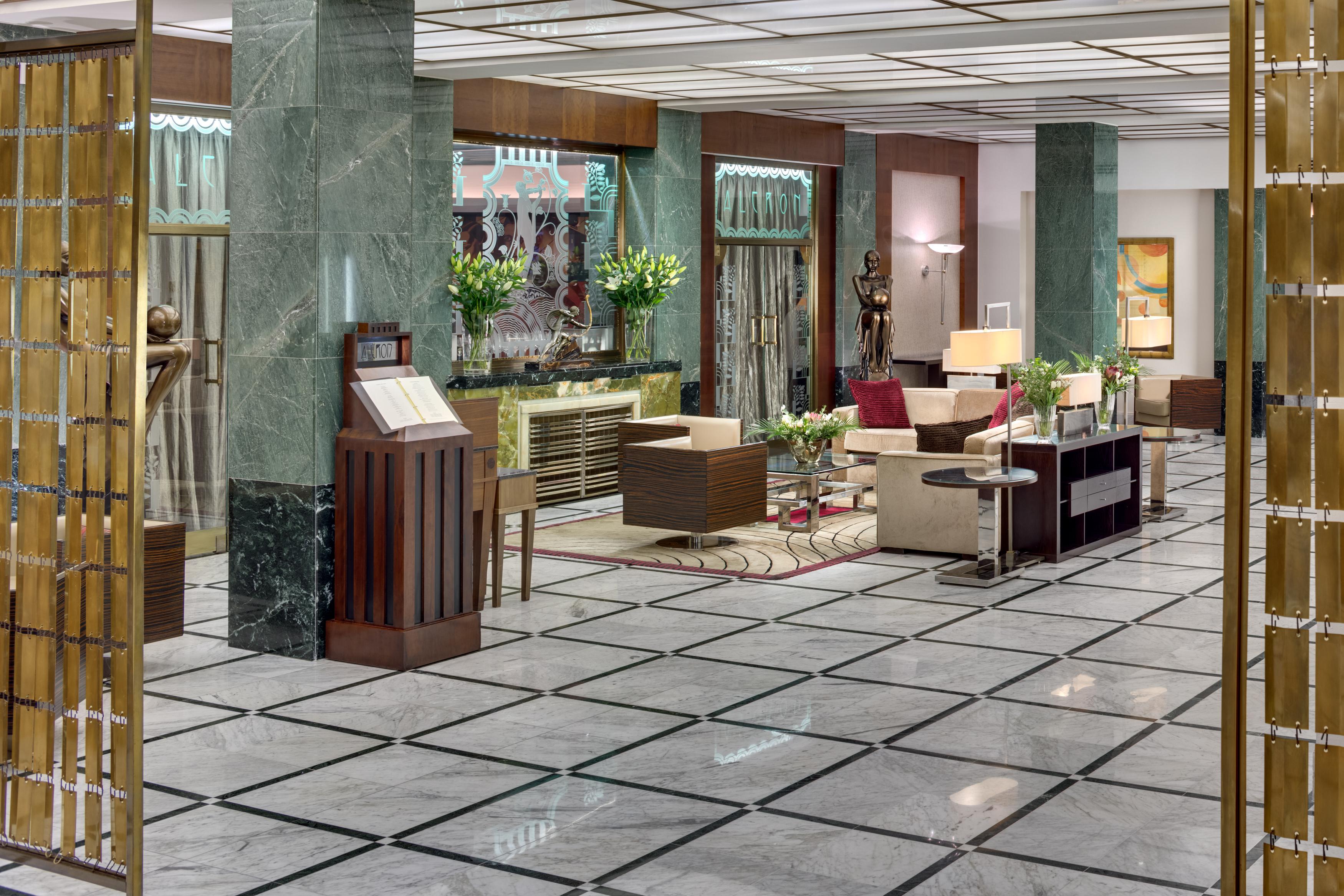 Almanac X Alcron Hotell
