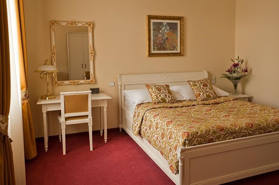 Hotell Alqush Downtown 4*