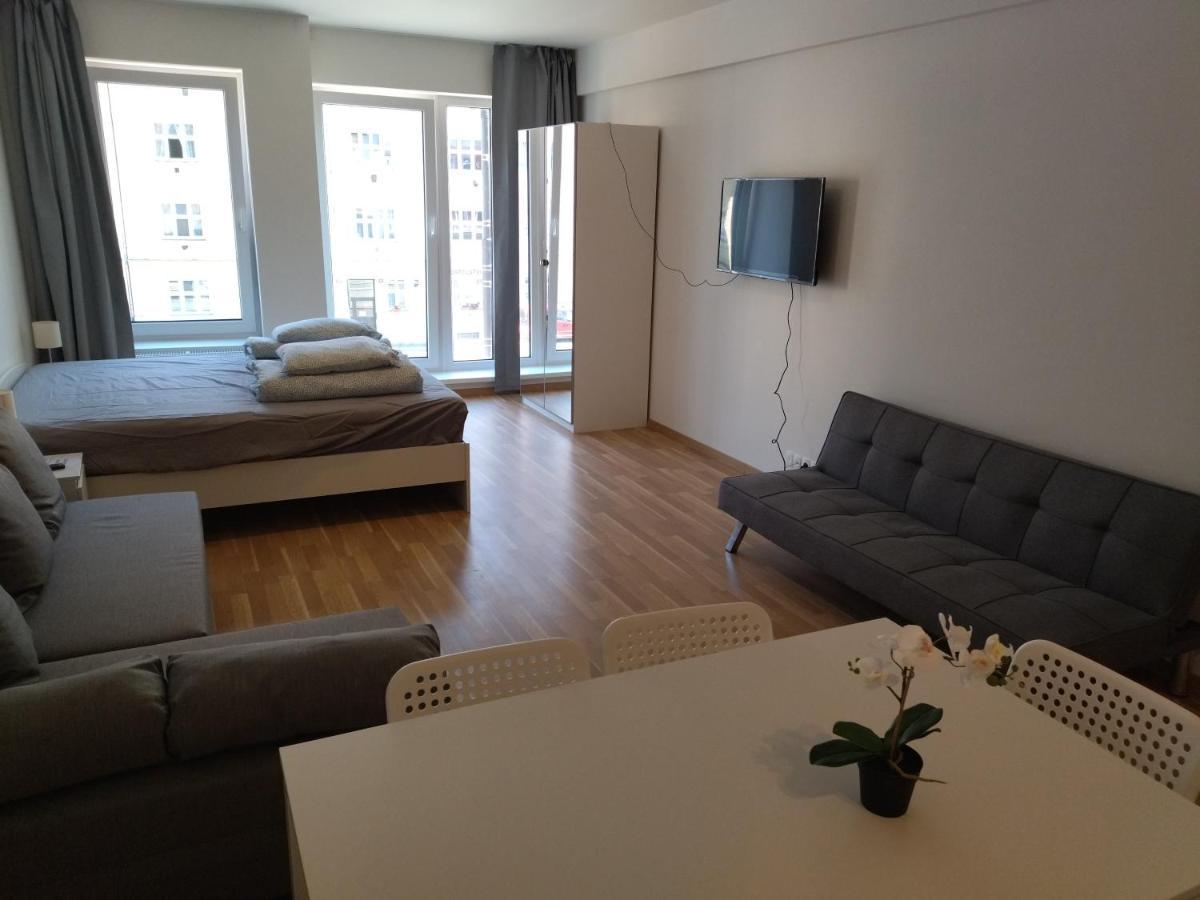 Brand New Two #34 With Free Secure Parking In The Center Lejlighed *