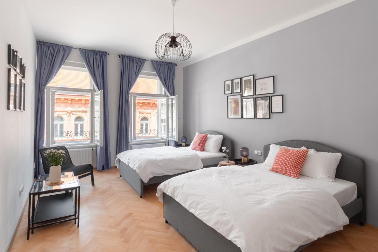 Days - Modern Apts - Fast Wifi - Netflix - 7 Min Wenceslas Sq Lägenhet Prag