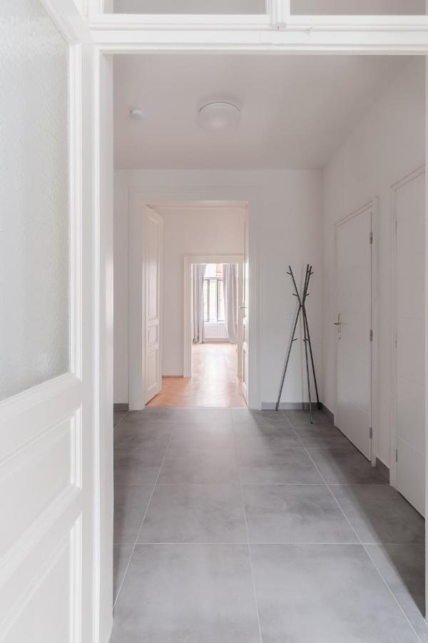 Days - Modern Apts - Fast Wifi - Netflix - 7 Min Wenceslas Sq * Prag