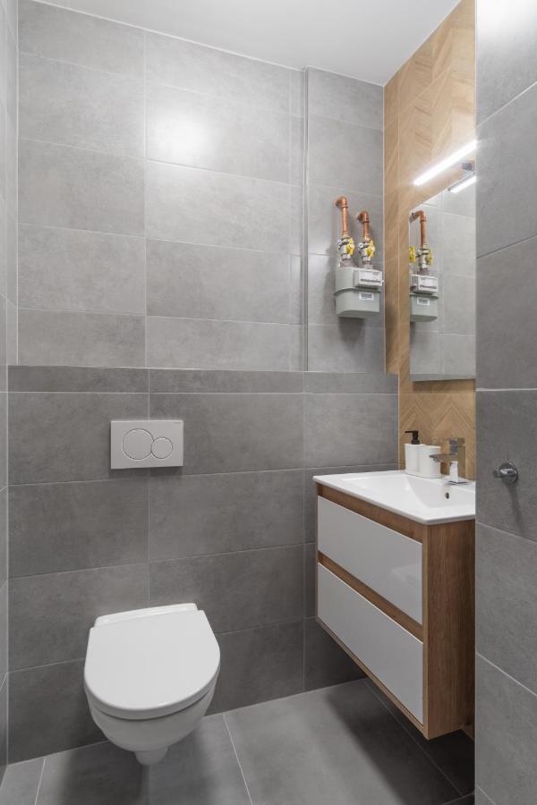 Days - Modern Apts - Fast Wifi - Netflix - 7 Min Wenceslas Sq