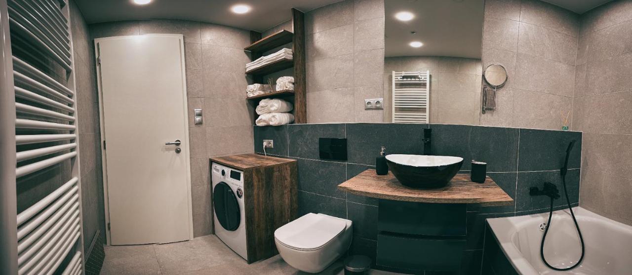 Dagmar Buresove Apartment *