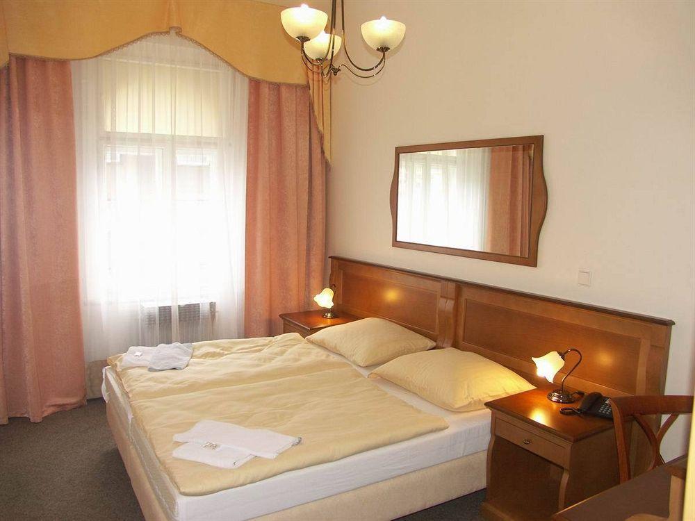 Brezina Hotell 3*