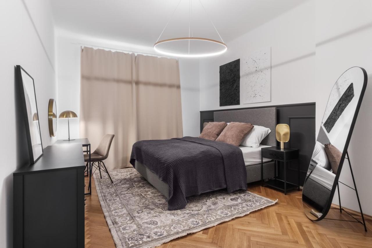 Days - Glamorous W Balcony Near Vltava River Lejlighed Prag