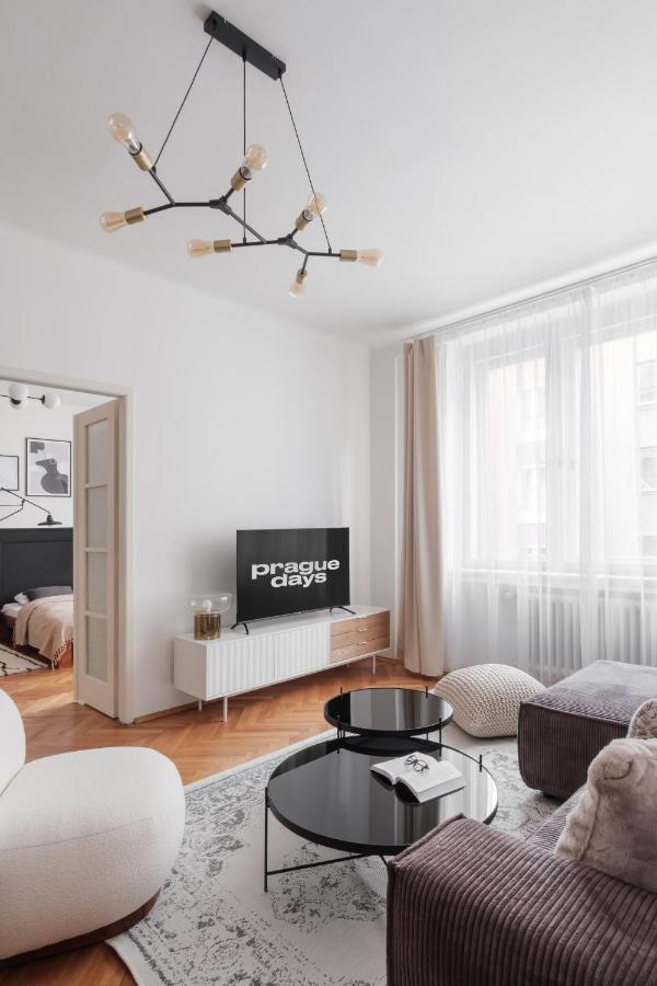 Days - Glamorous W Balcony Near Vltava River